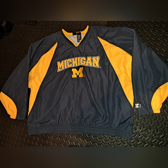 Vintage NCAA Michigan university Wolverines Starter Jacket - Picture 7 of 11